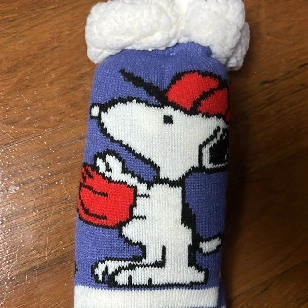 Brand New PEANUTS LADIES SHERPA LINED GRIPPER BOTTOM SLIPPER SOCKS snoopy - Picture 3 of 5